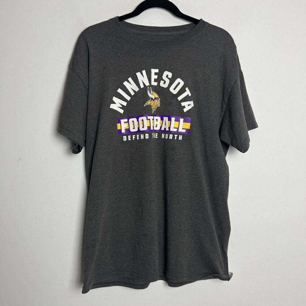NFL Team Apparel Grey Minnesota Vikings Defend‎ The North T-Shirt Sz L